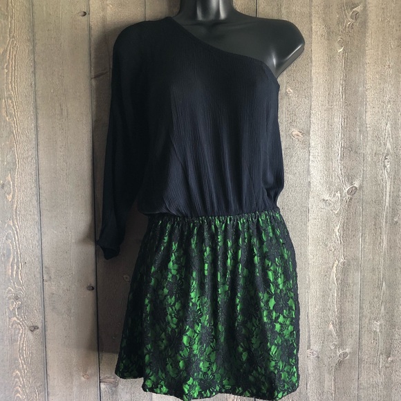 Lotus Boutique Dresses & Skirts - Lotus Boutique One Shoulder Mini Dress   Stretchy